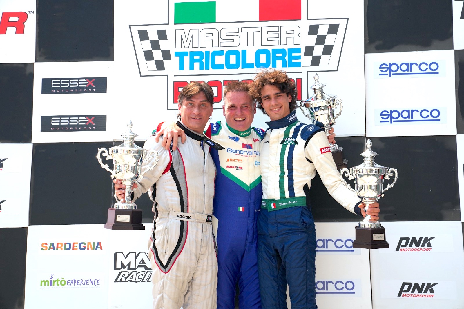 Magliona vincitore sul podio di Varano MTP2023